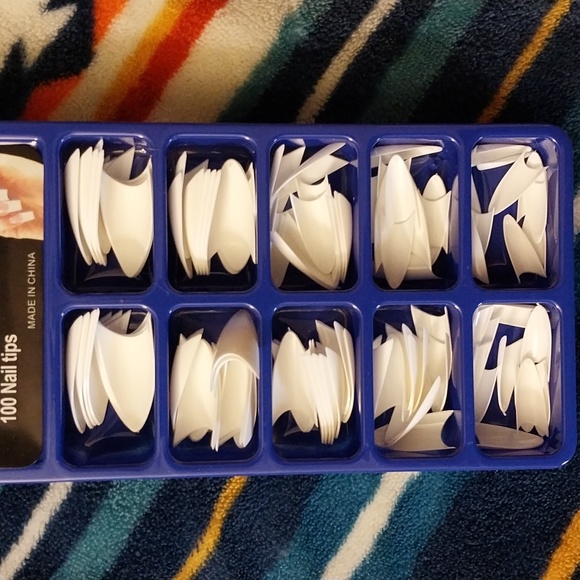 VV MEIJIAER Transparent & White Stilletto Nail Tips 200 Piece - Picture 3 of 5